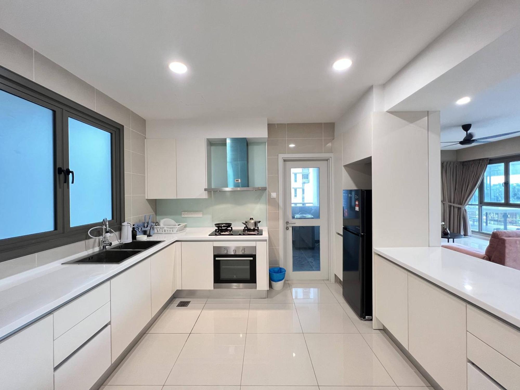 Iskandar Residence By Rr Jbcity Нусаяя Екстер'єр фото