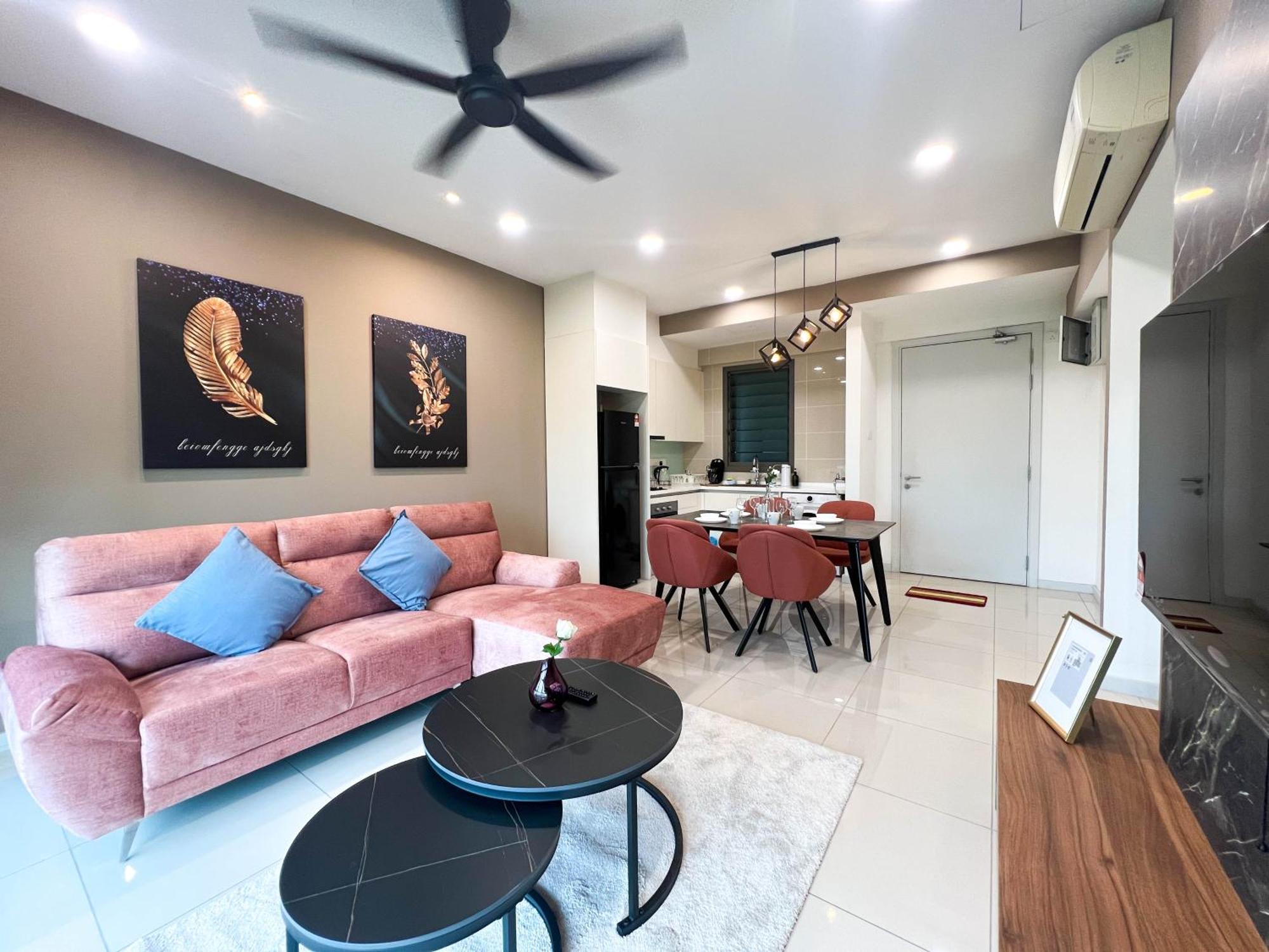 Iskandar Residence By Rr Jbcity Нусаяя Екстер'єр фото